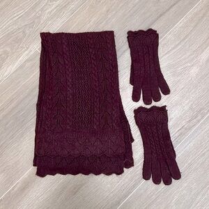 American Living Matching Scarf and Gloves Set Burgundy